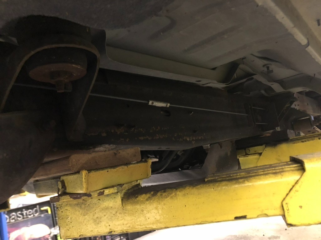 Ford-Bronco-1996-SUV-33