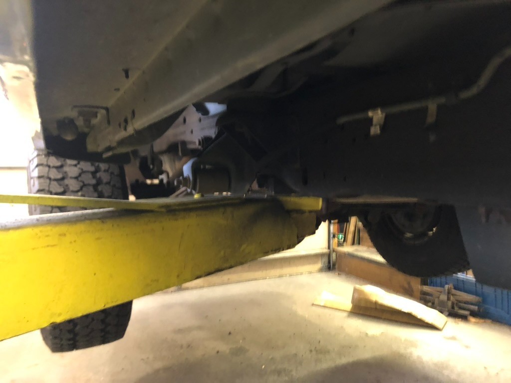 Ford-Bronco-1996-SUV-35