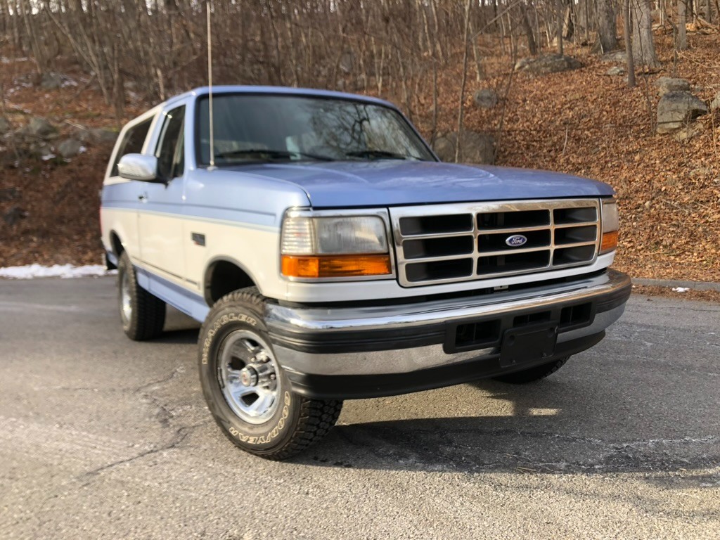 Ford-Bronco-1996-SUV-4