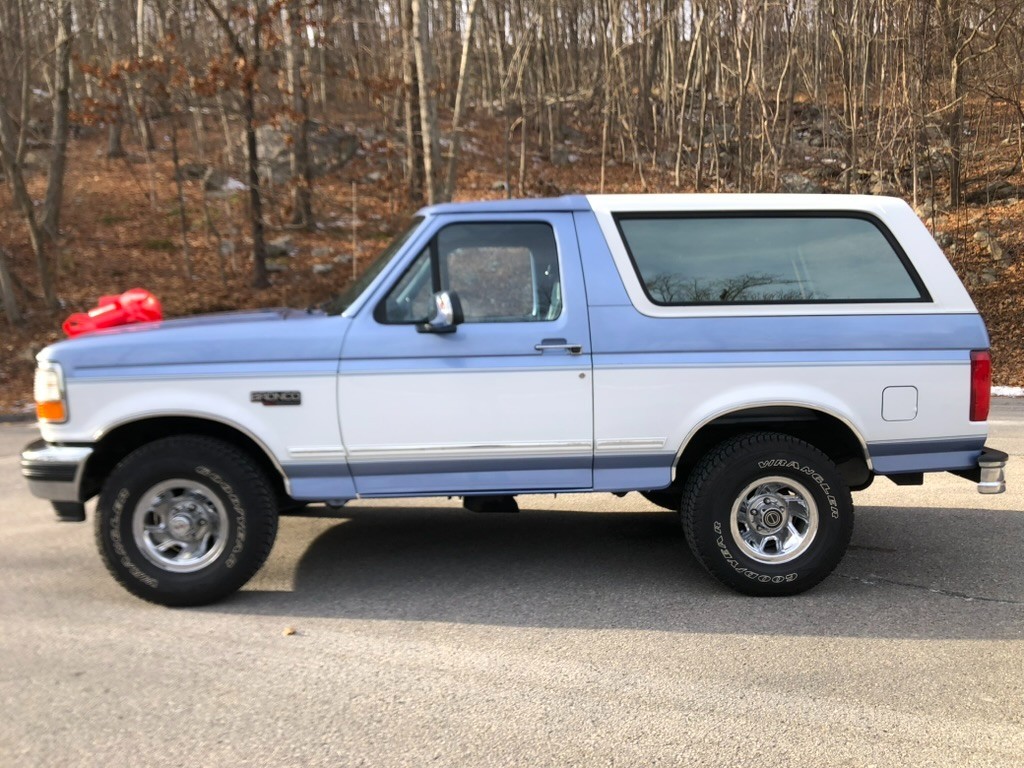Ford-Bronco-1996-SUV-5