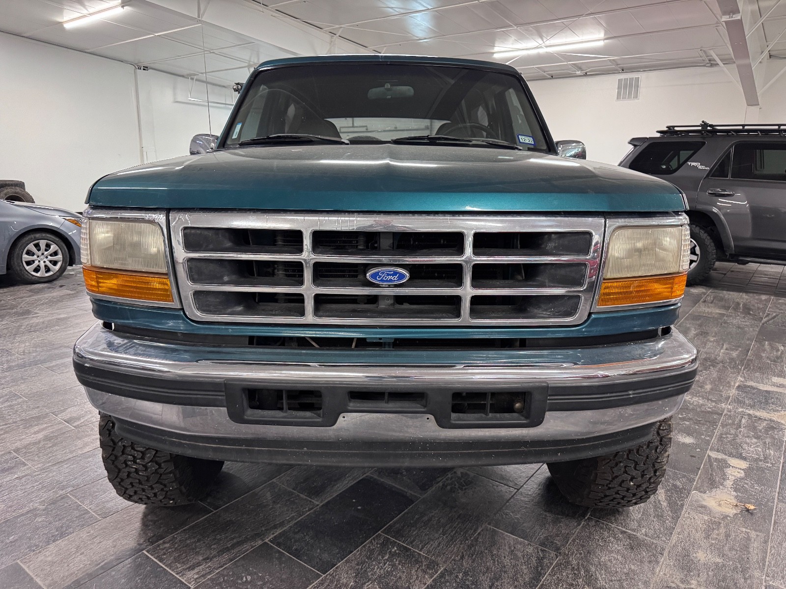 Ford-Bronco-1996-SUV-6