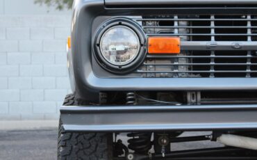 Ford-Bronco-Fuel-Injected-1977-SUV-12