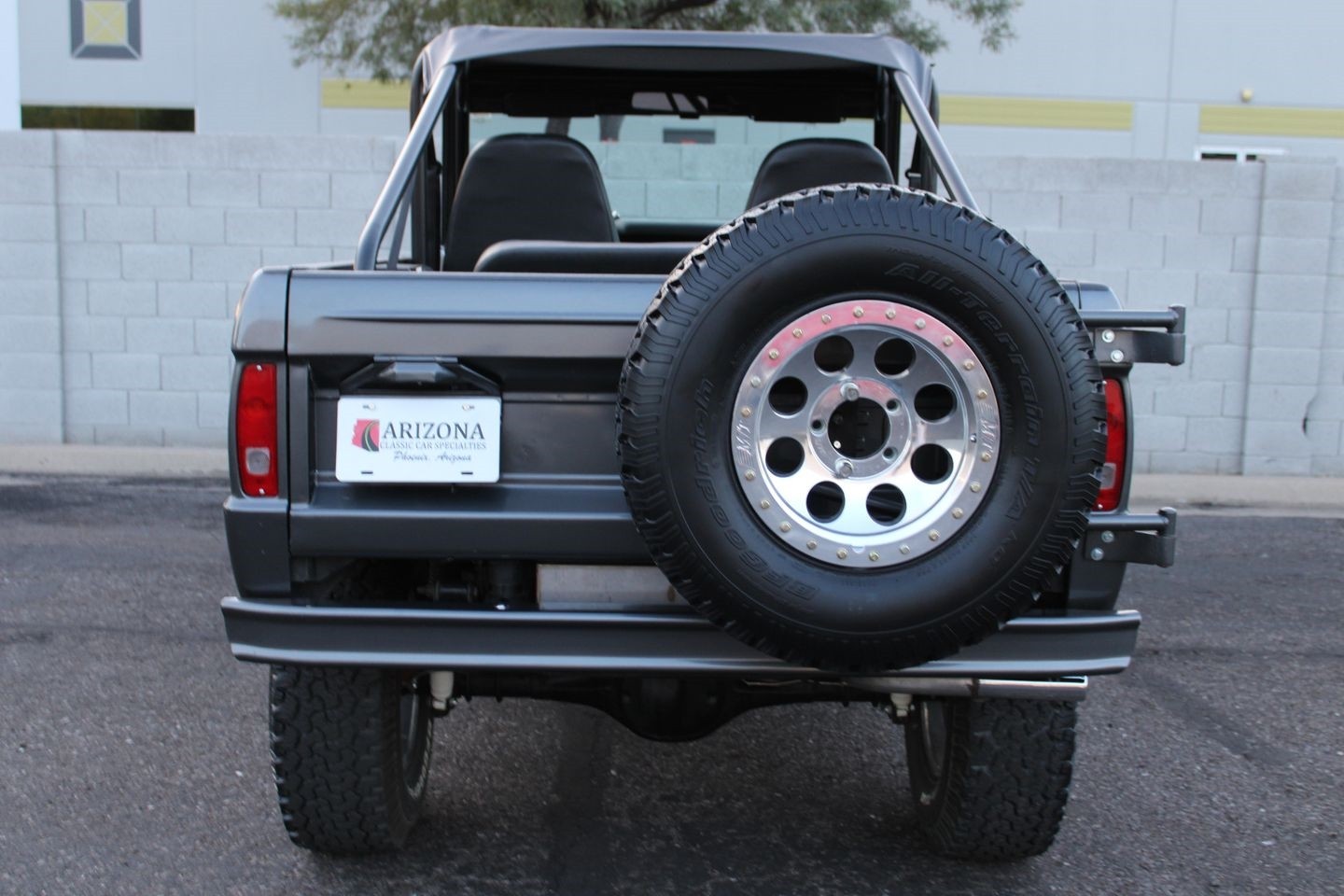 Ford-Bronco-Fuel-Injected-1977-SUV-14
