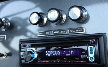 Ford-Bronco-Fuel-Injected-1977-SUV-31