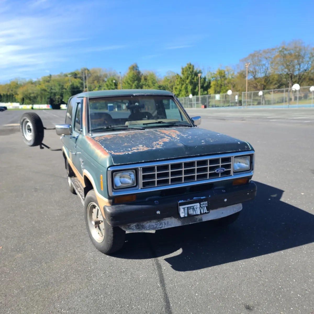Ford-Bronco-ii-1984-2