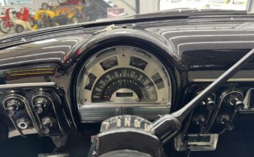 Ford-CRESTLINE-1953-4