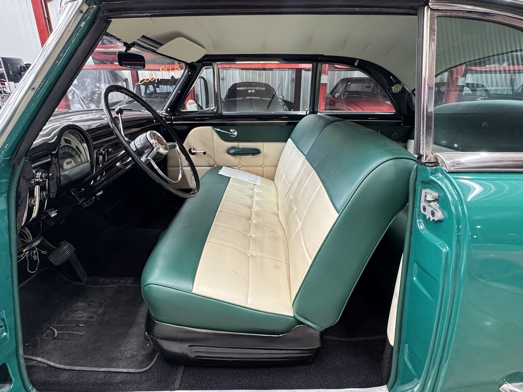 Ford-CRESTLINE-1953-5