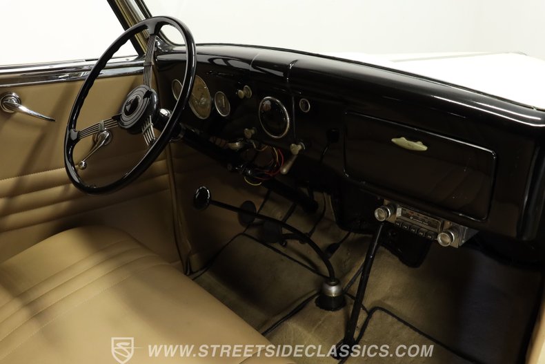 Ford-Cabriolet-1936-Yellow-Tan-38