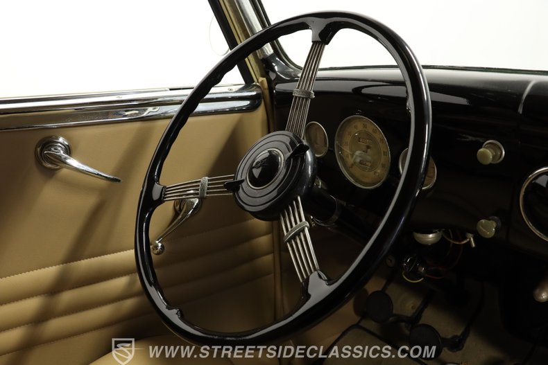 Ford-Cabriolet-1936-Yellow-Tan-39