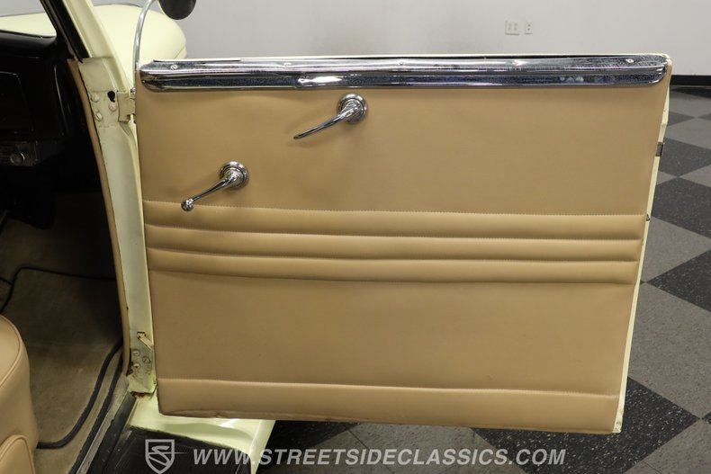 Ford-Cabriolet-1936-Yellow-Tan-41