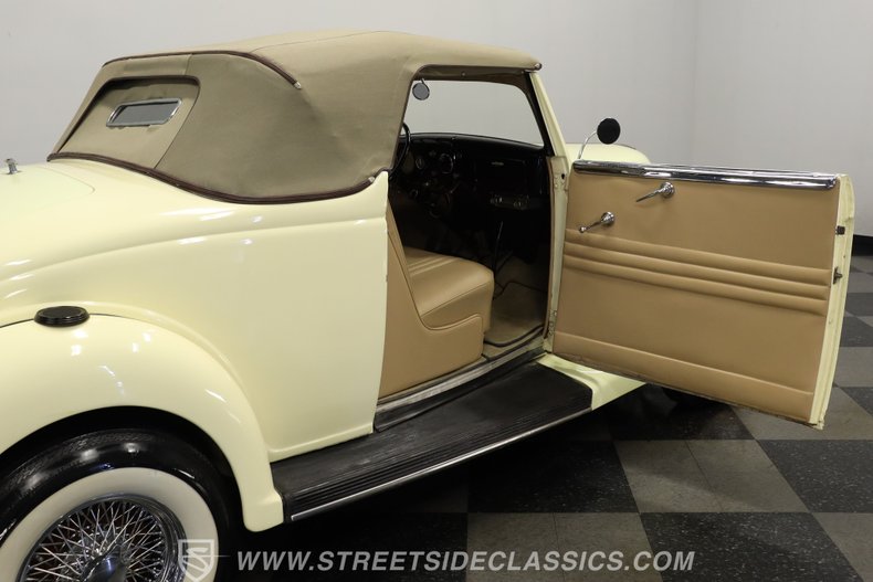 Ford-Cabriolet-1936-Yellow-Tan-42