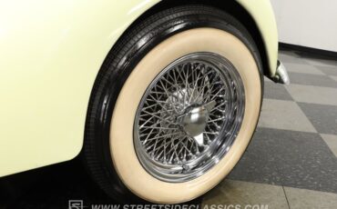 Ford-Cabriolet-1936-Yellow-Tan-44