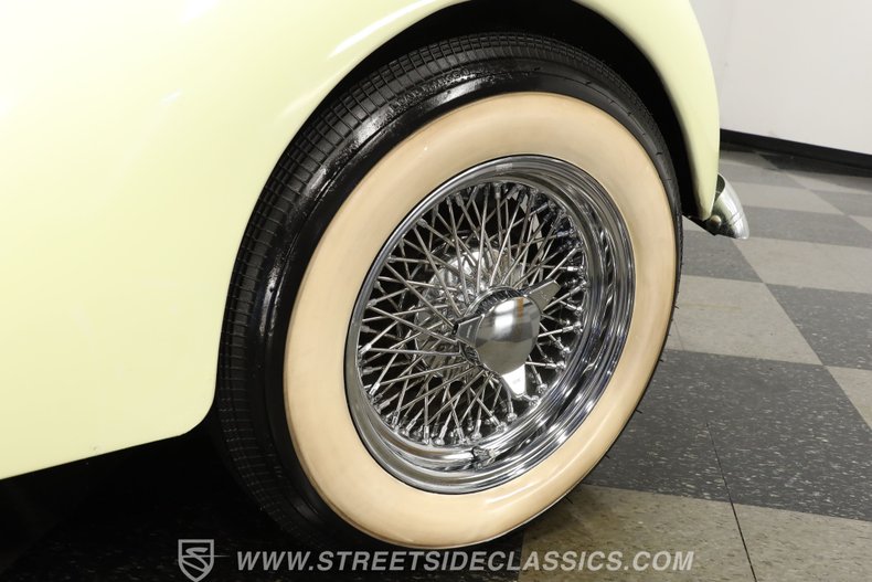 Ford-Cabriolet-1936-Yellow-Tan-44