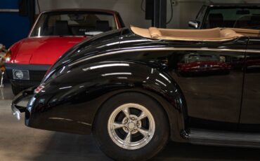 Ford-Cabriolet-1940-2-Door-Cabriolet-Custom-1