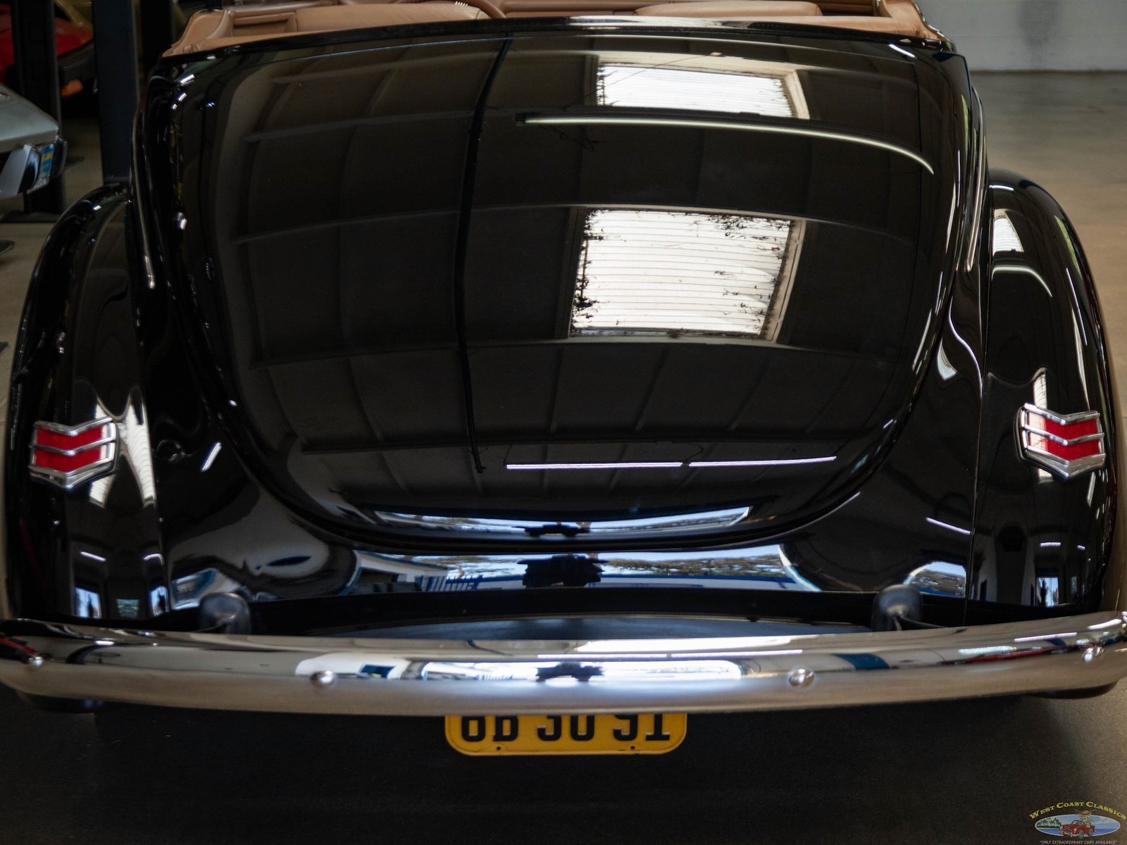 Ford-Cabriolet-1940-2-Door-Cabriolet-Custom-15