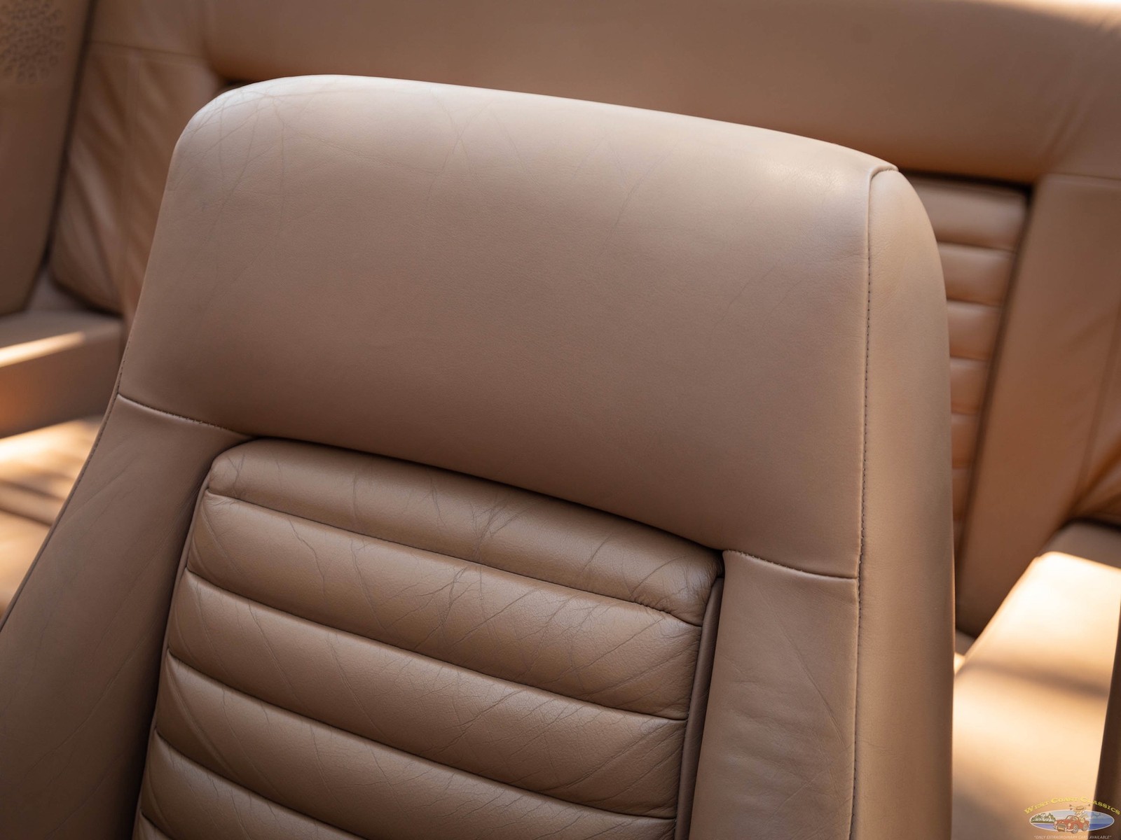 Ford-Cabriolet-1940-2-Door-Cabriolet-Custom-28