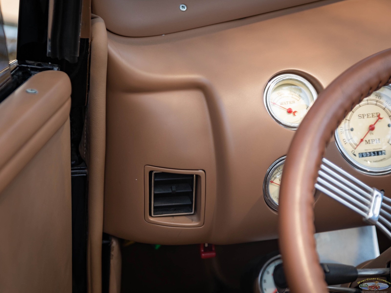 Ford-Cabriolet-1940-2-Door-Cabriolet-Custom-35