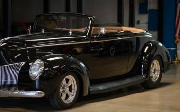 Ford-Cabriolet-1940-2-Door-Cabriolet-Custom-9