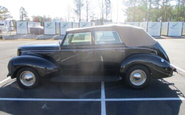 Ford-Cabriolet-Deluxe-Street-Rod-LS1-resto-mod-drivetrain-1939-1