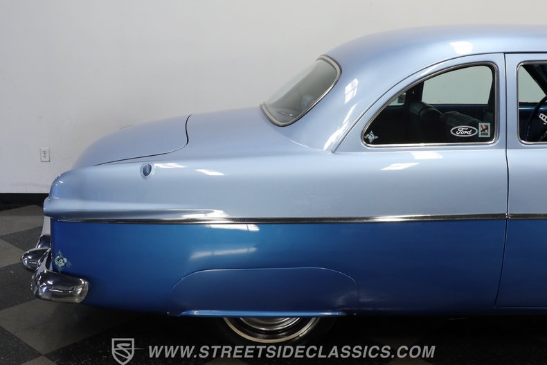 Ford-Club-1951-Blue-Dark-Blue-30