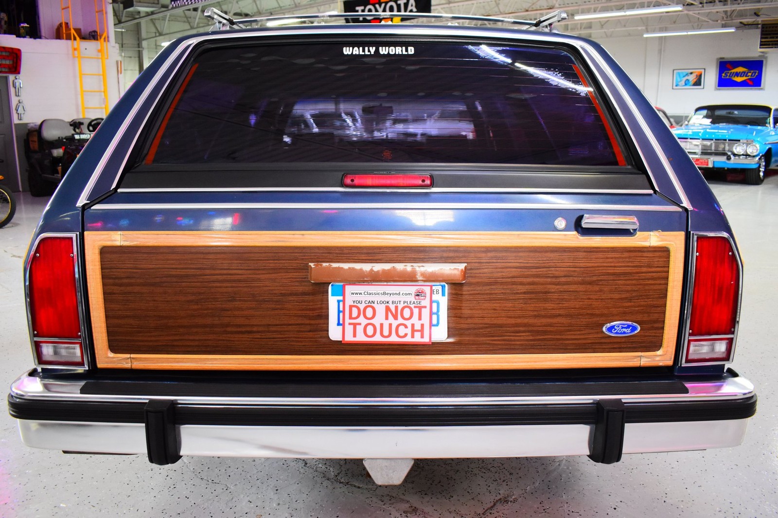 Ford-Country-Squire-1986-Wagon-11