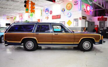 Ford-Country-Squire-1986-Wagon-3