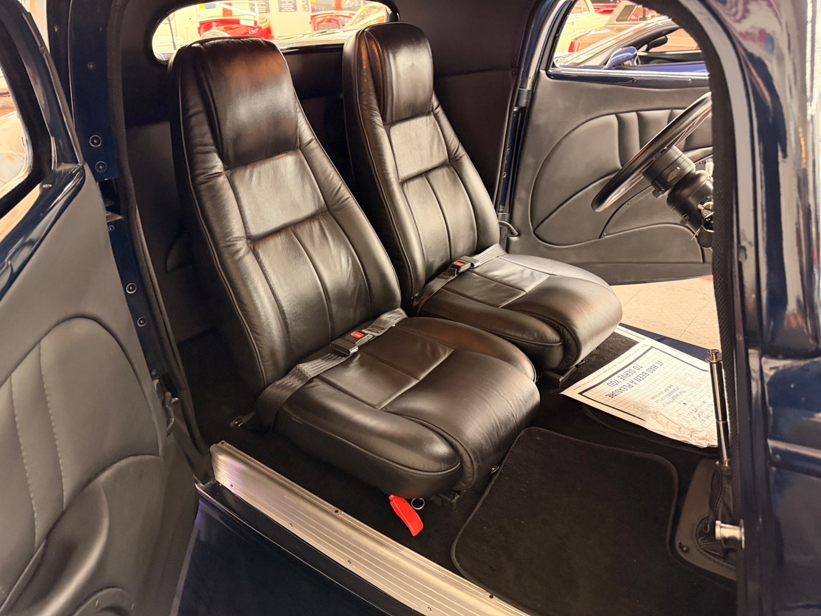 Ford-Coupe-1934-2-Door-38