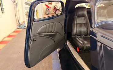 Ford-Coupe-1934-2-Door-39