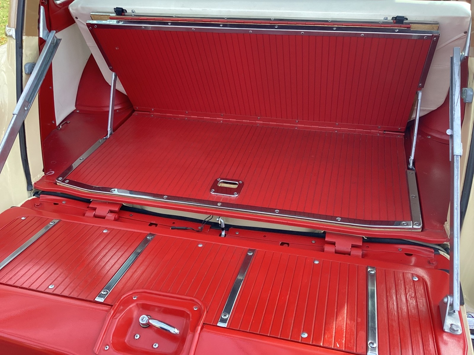 Ford-Crown-Victoria-1954-Wagon-18