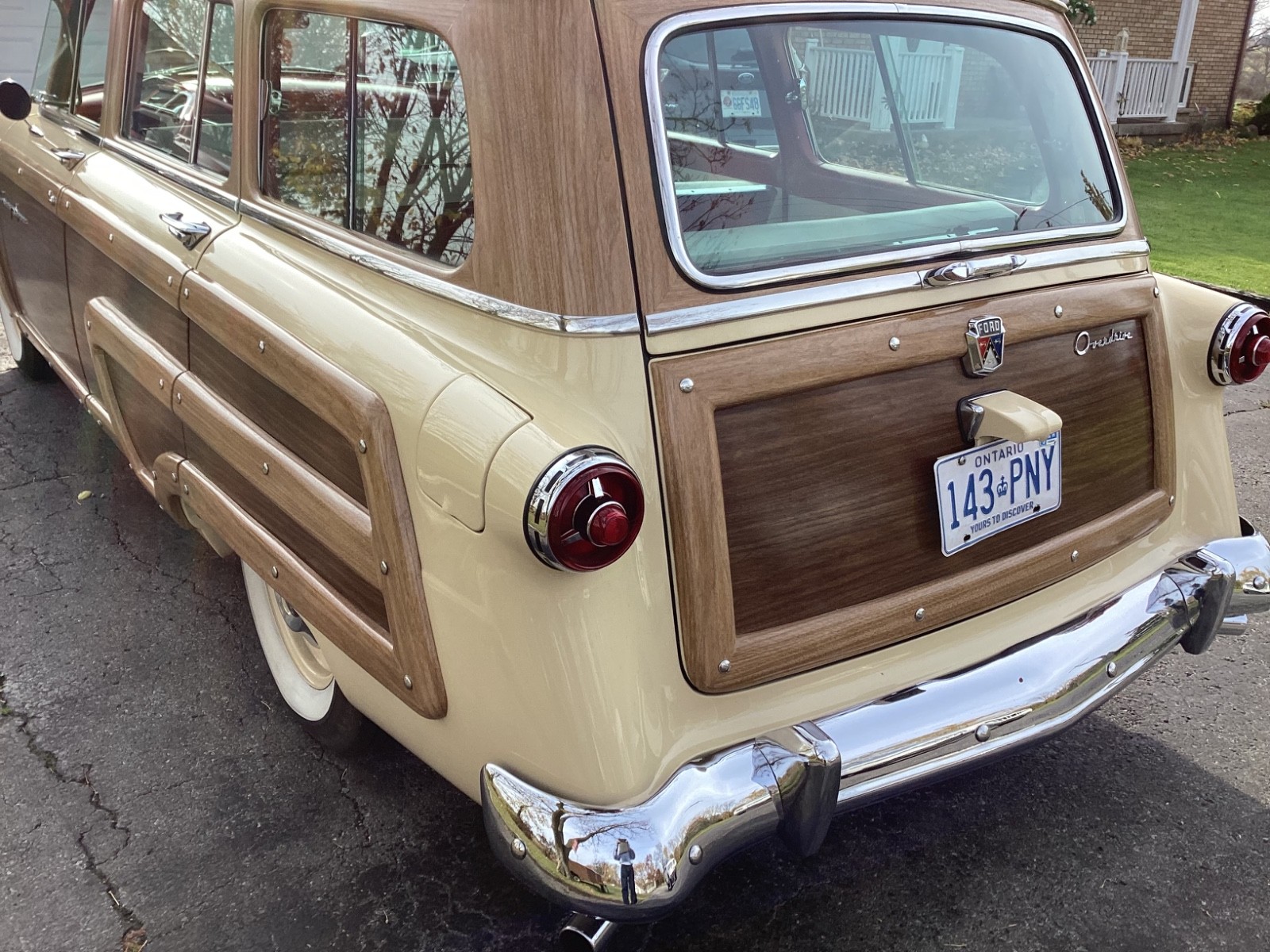 Ford-Crown-Victoria-1954-Wagon-4