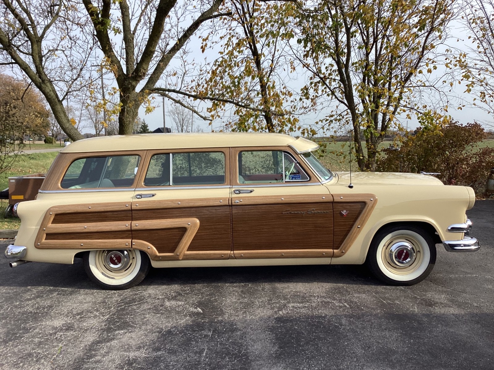 Ford-Crown-Victoria-1954-Wagon