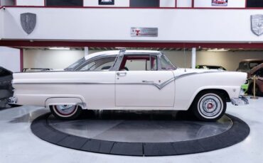 Ford-Crown-Victoria-1955-Coupe-3