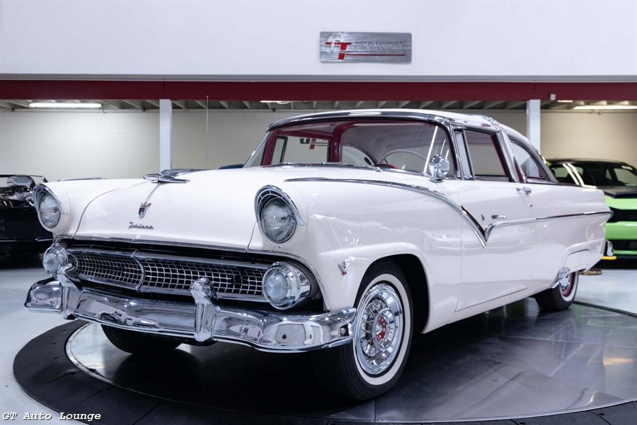 Ford-Crown-Victoria-1955-Coupe