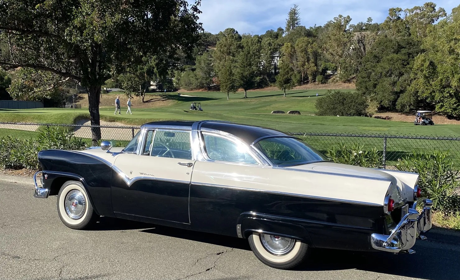 Ford-Crown-victoria-1955-Black-Black-13