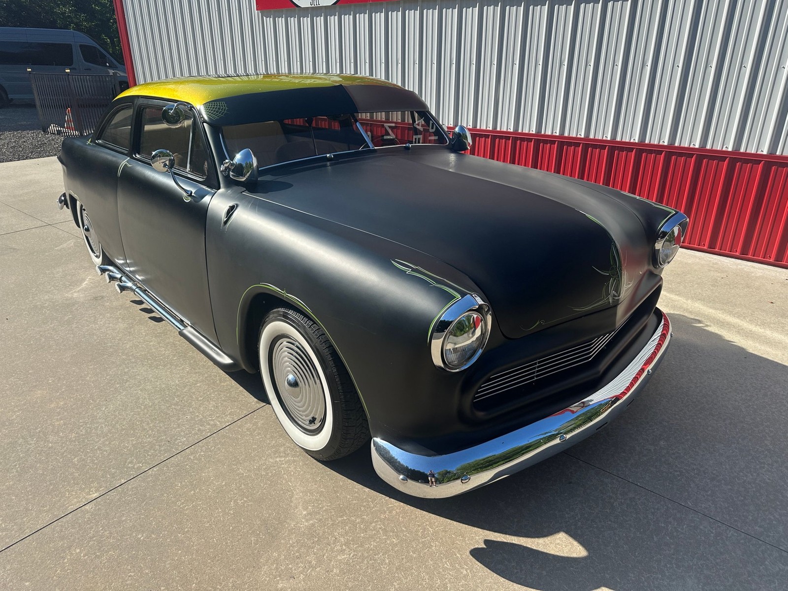 Ford-Custom-1950-Coupe-1
