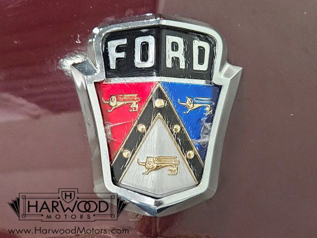 Ford-Custom-1950-Coupe-15