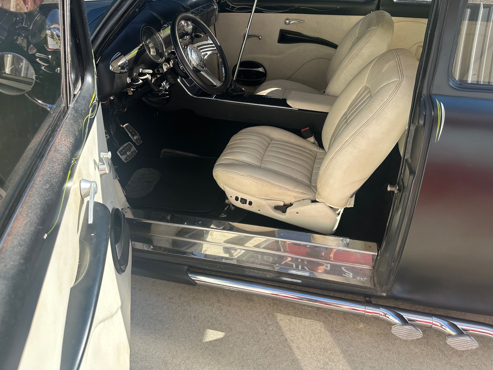 Ford-Custom-1950-Coupe-26