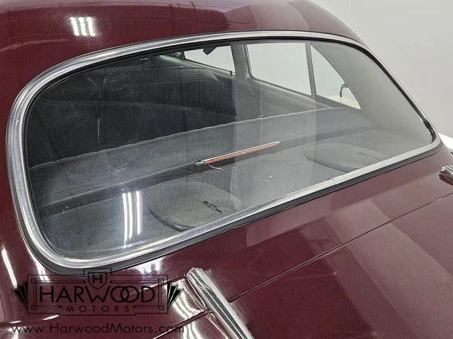 Ford-Custom-1950-Coupe-27