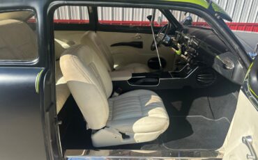 Ford-Custom-1950-Coupe-32