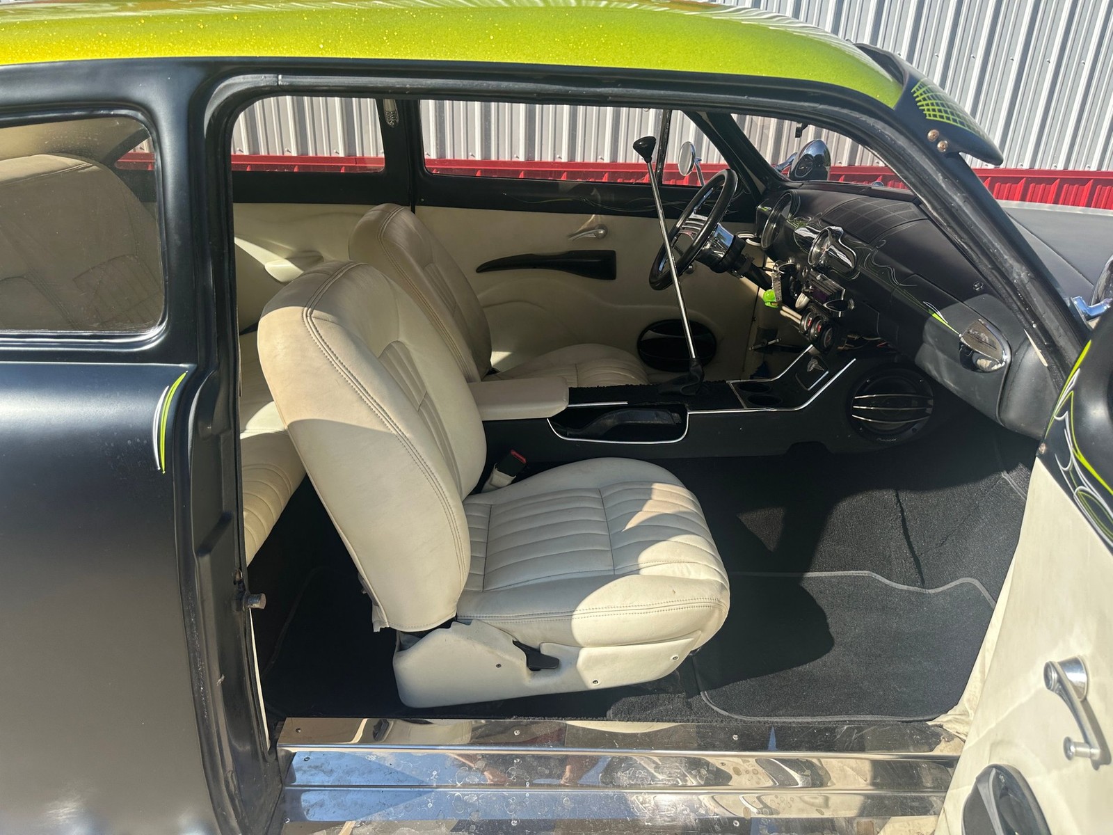 Ford-Custom-1950-Coupe-32