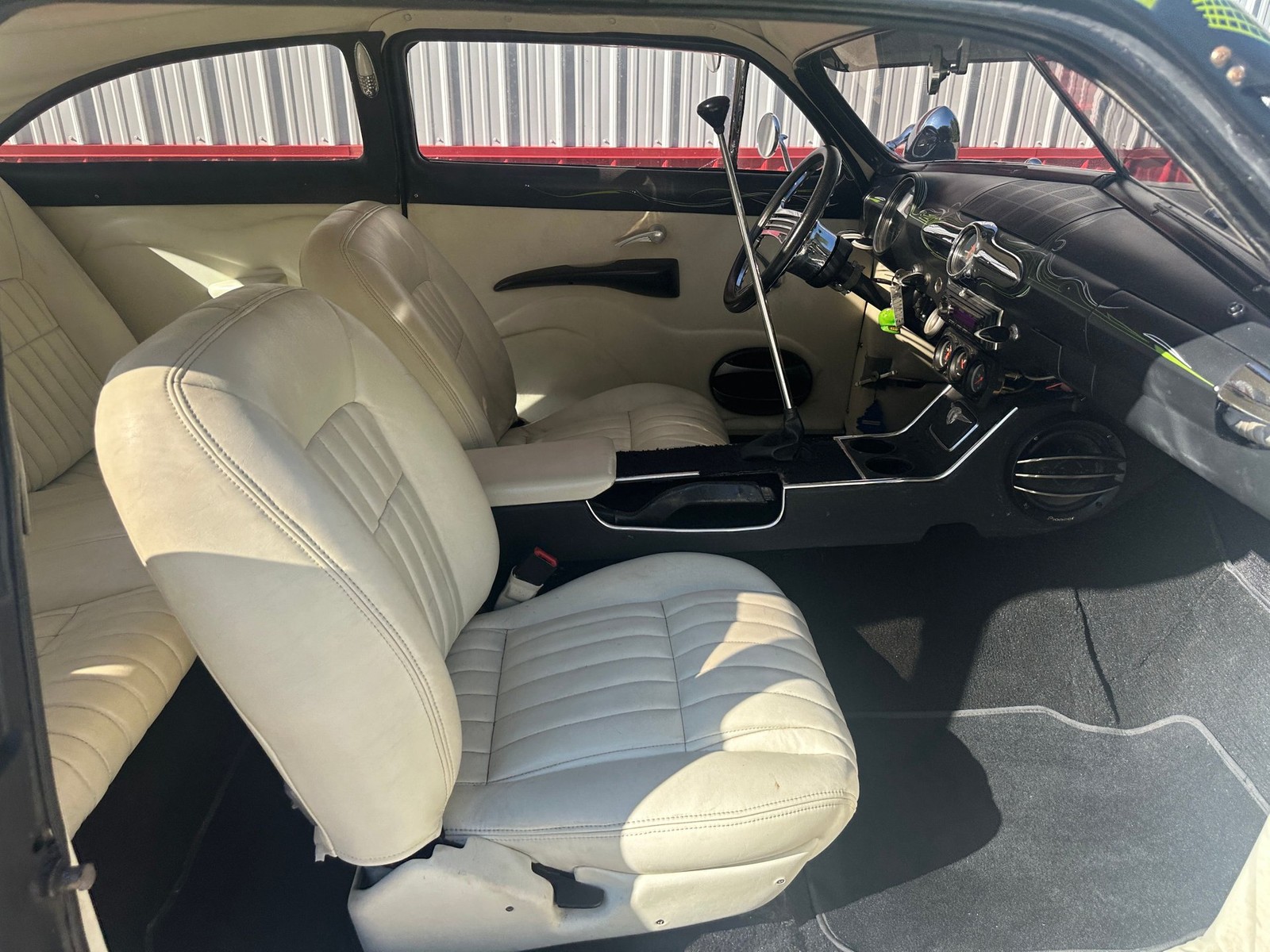 Ford-Custom-1950-Coupe-34