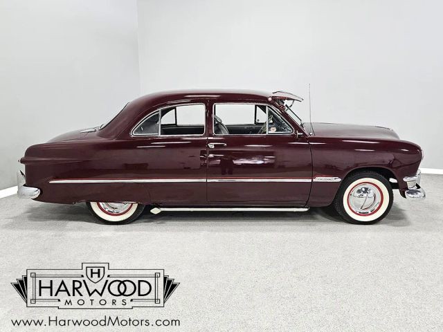 Ford-Custom-1950-Coupe-6