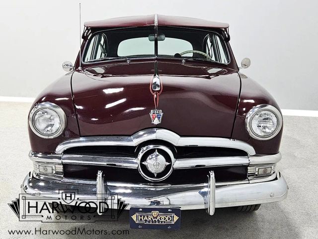 Ford-Custom-1950-Coupe-8