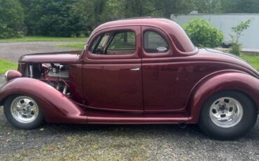 Ford-Custom-Deluxe-1936-Coupe-11