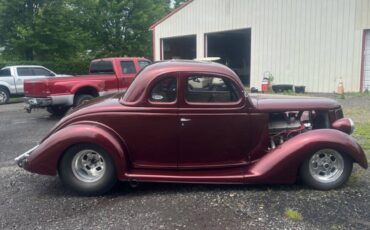 Ford-Custom-Deluxe-1936-Coupe-12