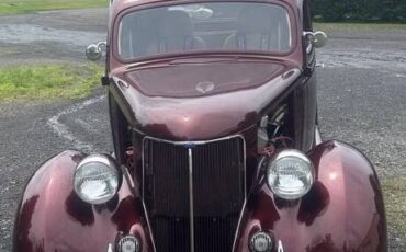 Ford-Custom-Deluxe-1936-Coupe-2
