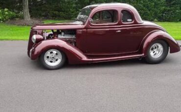 Ford-Custom-Deluxe-1936-Coupe-4