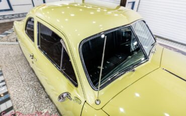 Ford-Custom-Deluxe-1950-14