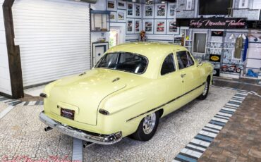 Ford-Custom-Deluxe-1950-19