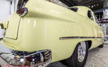 Ford-Custom-Deluxe-1950-23